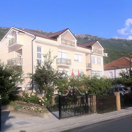 Guest House Lokoski Peštani Екстериор снимка