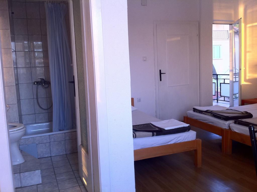 Guest House Lokoski Peštani Стая снимка